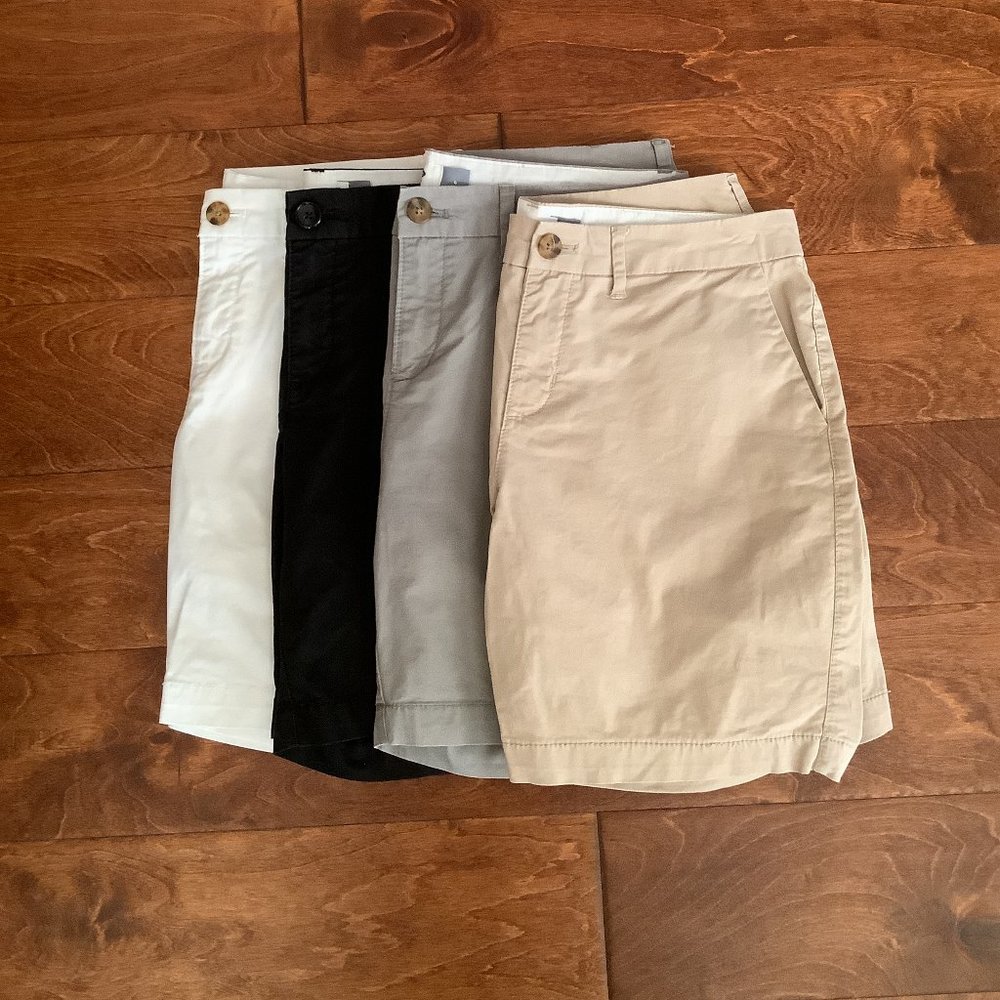 Old Navy Women's Shorts - Lot of 3 Beige,Gray,Black Size 4 -white not included